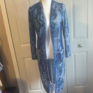 G by Giuliana Blue Snake-Print Long Open Front Blazer